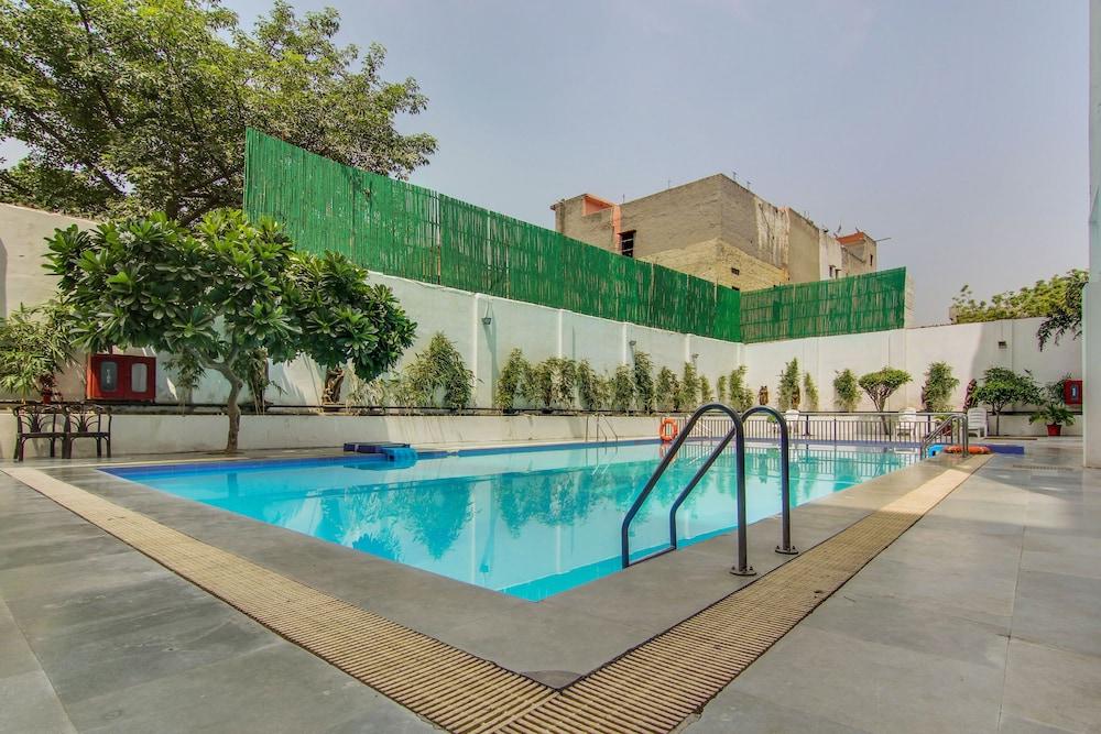 Vibe By The Lalit Traveller Hotel Faridabad Luaran gambar