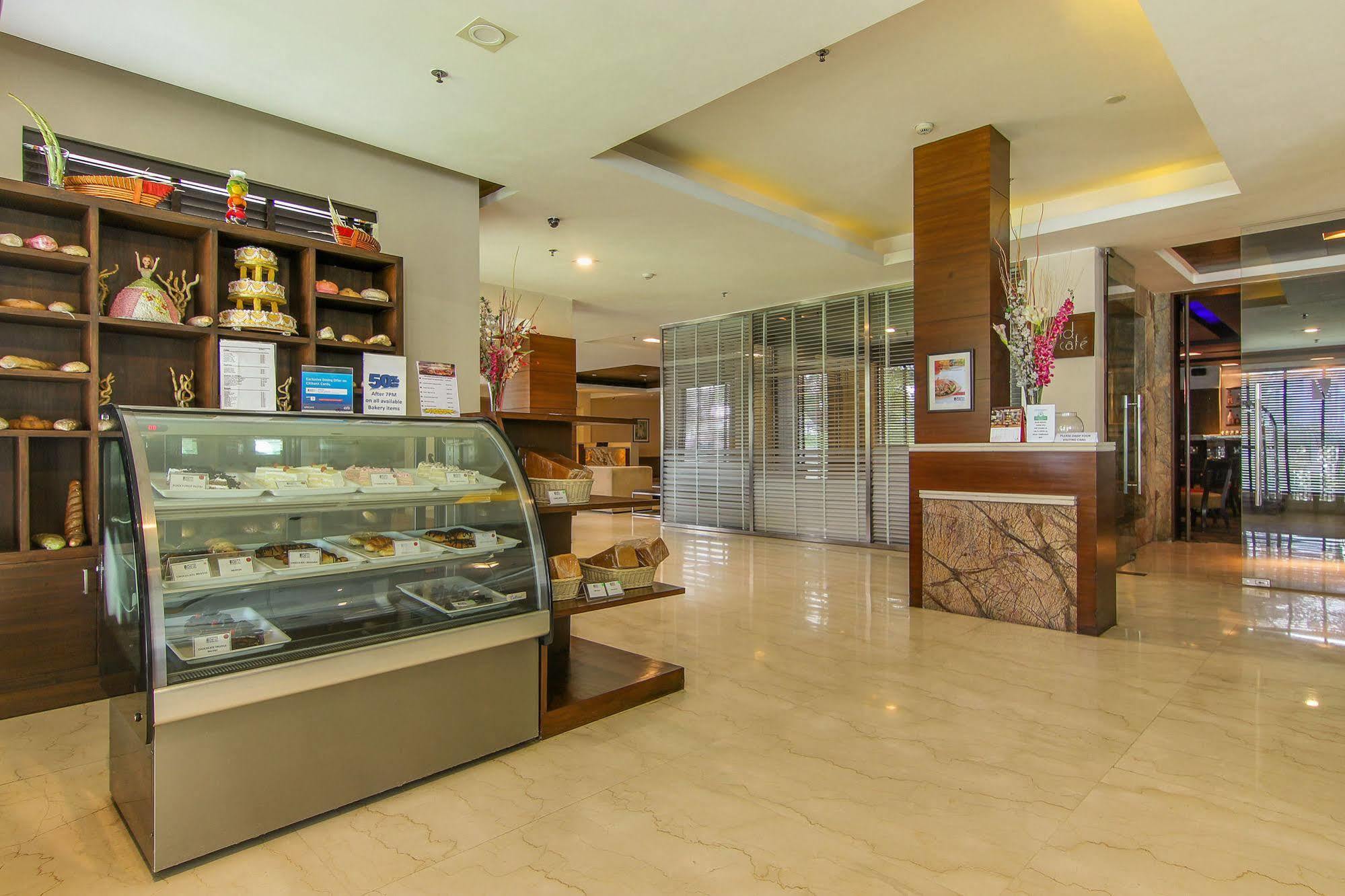 Vibe By The Lalit Traveller Hotel Faridabad Luaran gambar
