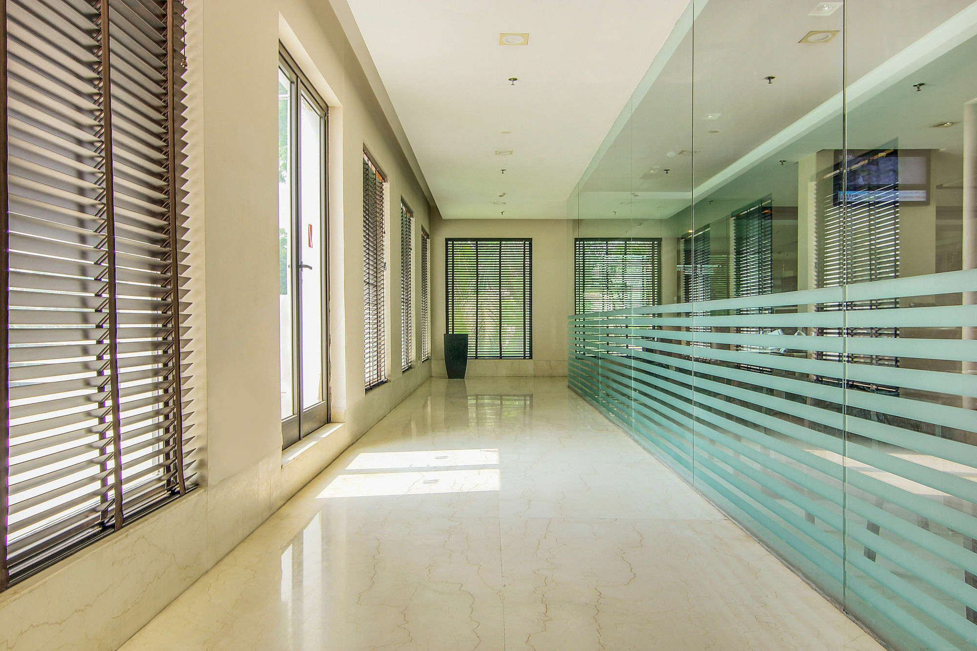Vibe By The Lalit Traveller Hotel Faridabad Luaran gambar